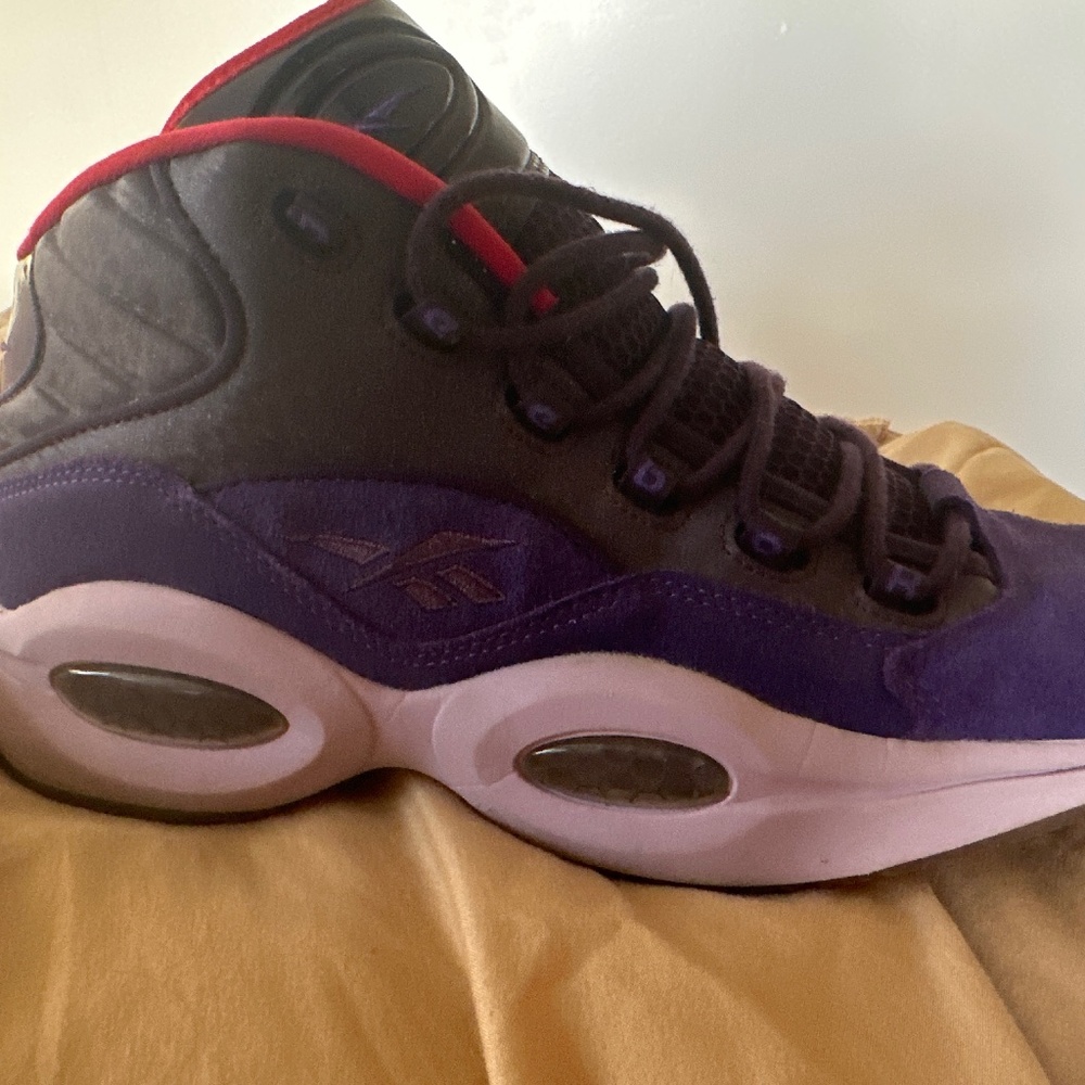 Reebok- Ghost of Christmas Future- v61429